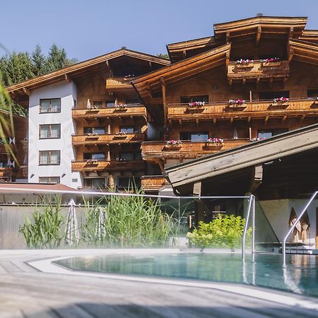 Hotel Die Sonne Заалбах-Хинтерглем Екстериор снимка
